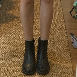 Square toe 90s booties